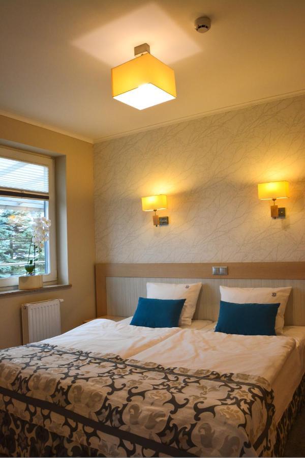 Restauracja 32 Motel Грыфице Экстерьер фото