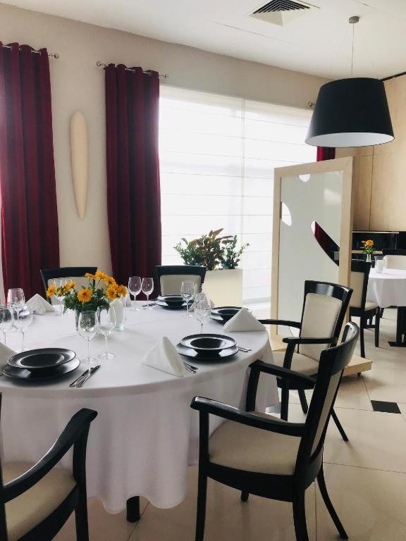 Restauracja 32 Motel Грыфице Экстерьер фото