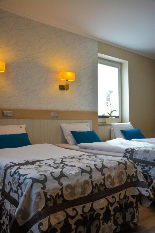Restauracja 32 Motel Грыфице Экстерьер фото